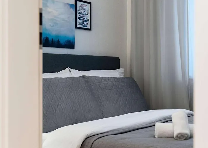 Stylish Designer With Free Street Parking Apartment Bratislava