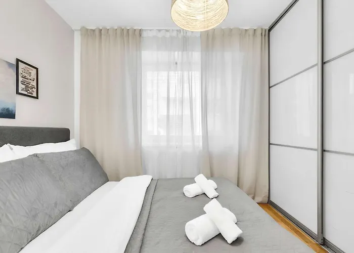 Stylish Designer With Free Street Parking Apartmán Bratislava